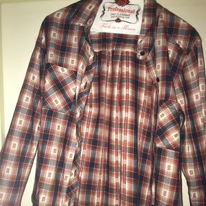 Button up plaid shirt/ flannel